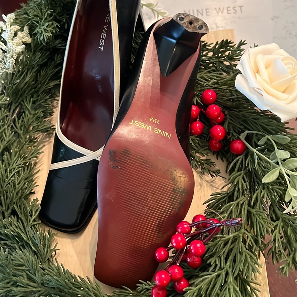 Vintage Black and white heels Nine West - Picture 8 of 13